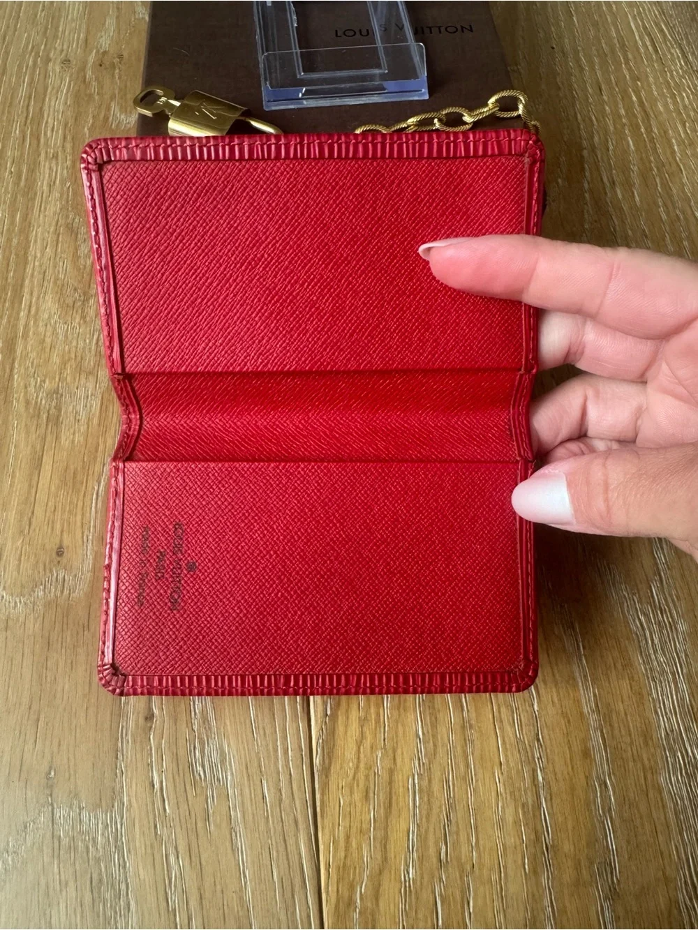 LV Red Textured Leather Card Holder - Picture 3 of 6